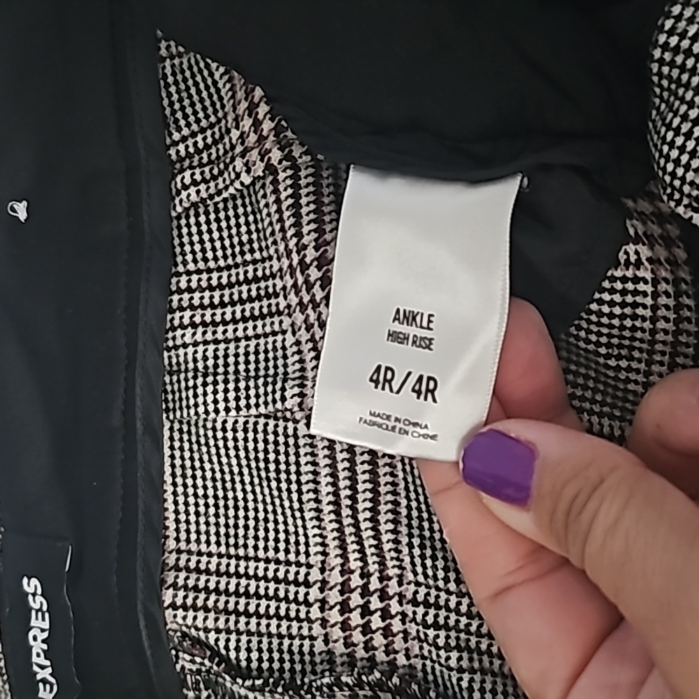 Express pants - Picture 2 of 5